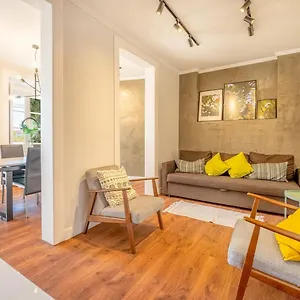 Guestready - Lemon House With Private Garden Lisbon